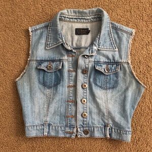 Jean Vest